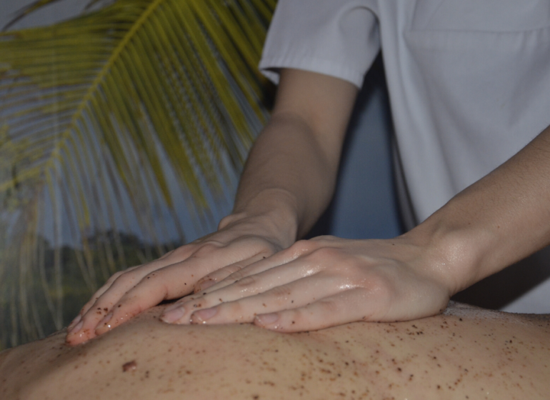 masaż peelingujący ciała